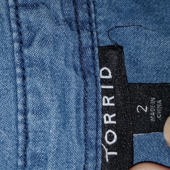 Torrid Button Down - Picture 5 of 7